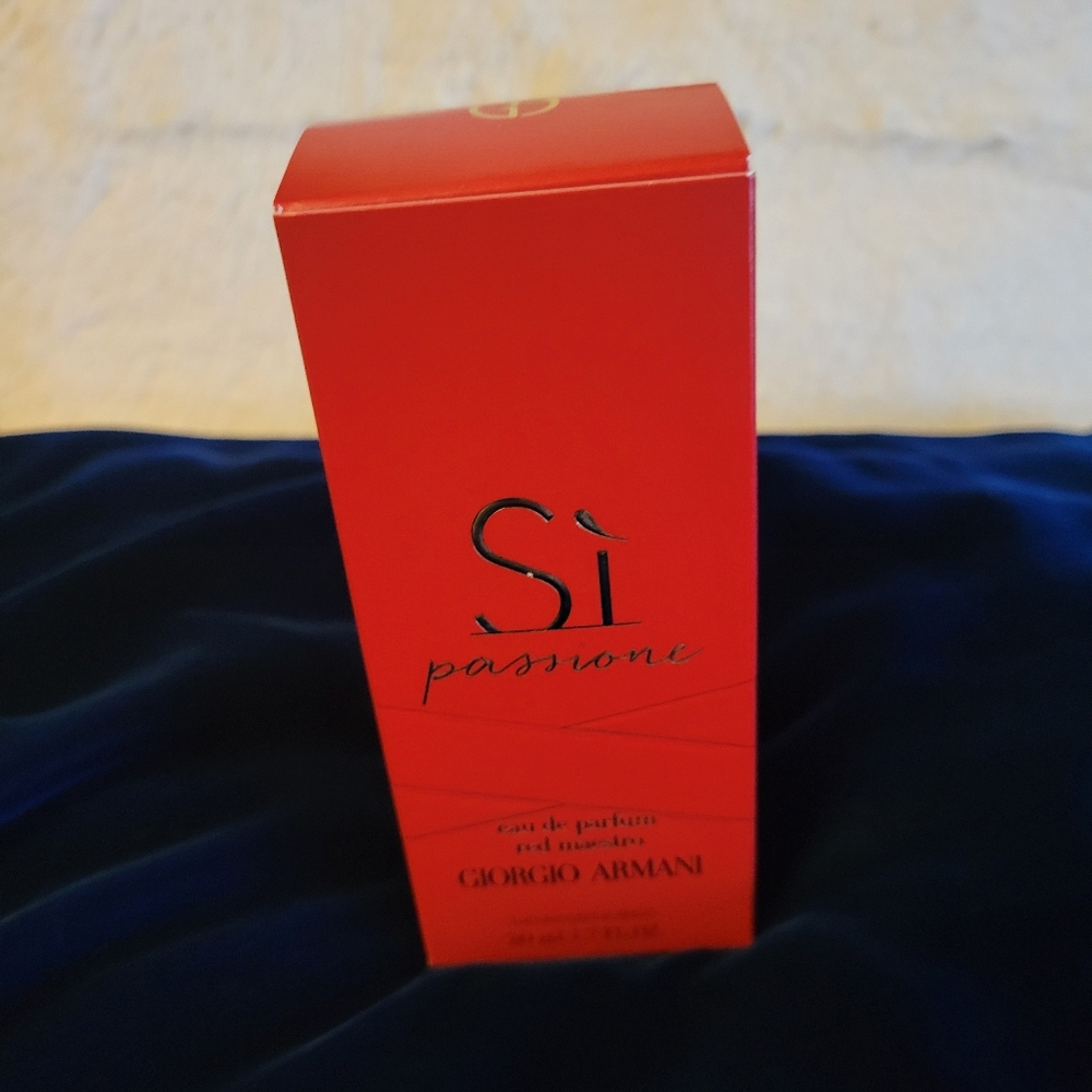Giorgio Armani SI PASSIONE EAU DE PARFUM Spray 50ml NEW